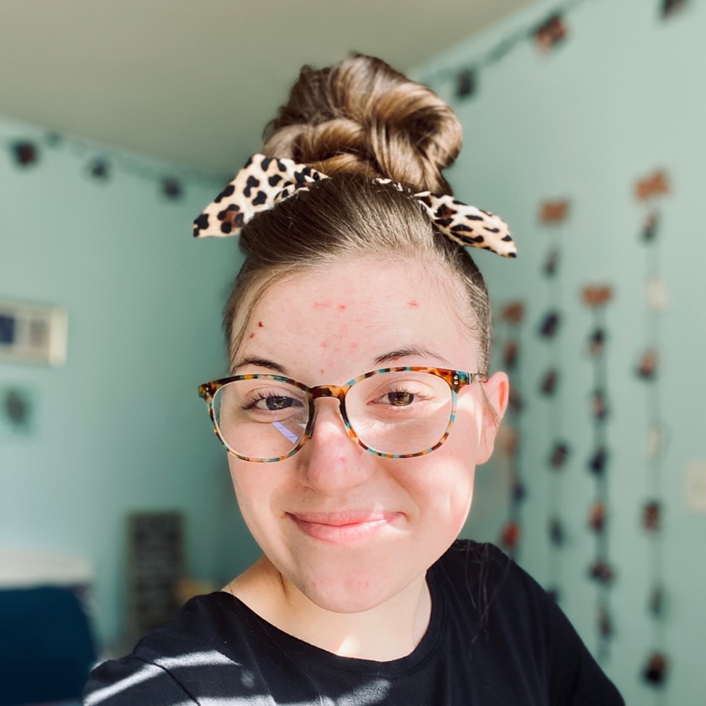 Meet your Posher, Avery